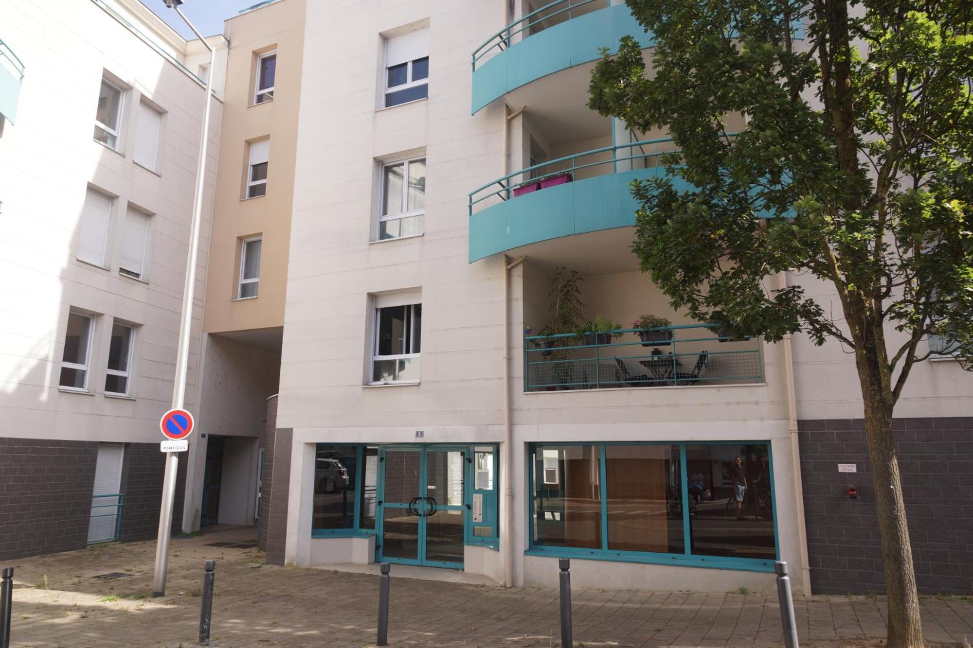 Le Pompidou T2 Pour 2 A 4 Pers Avec Parking Prive & Balcon Place Ney Angers Eksteriør bilde